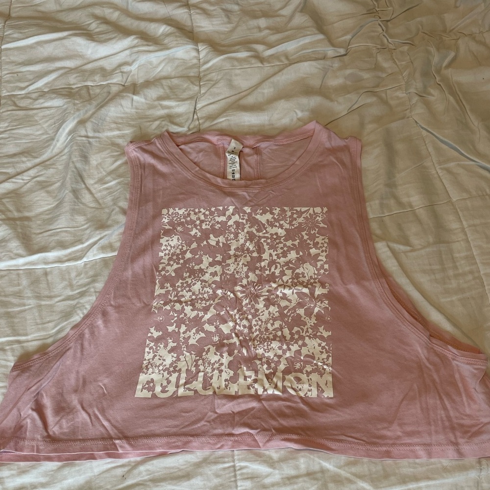 Lululemon pink and white athletic tank top
